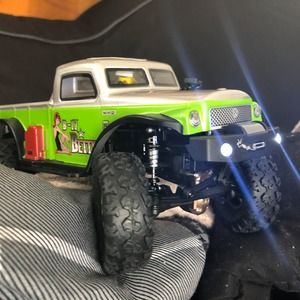 Meet your Posher, Logan